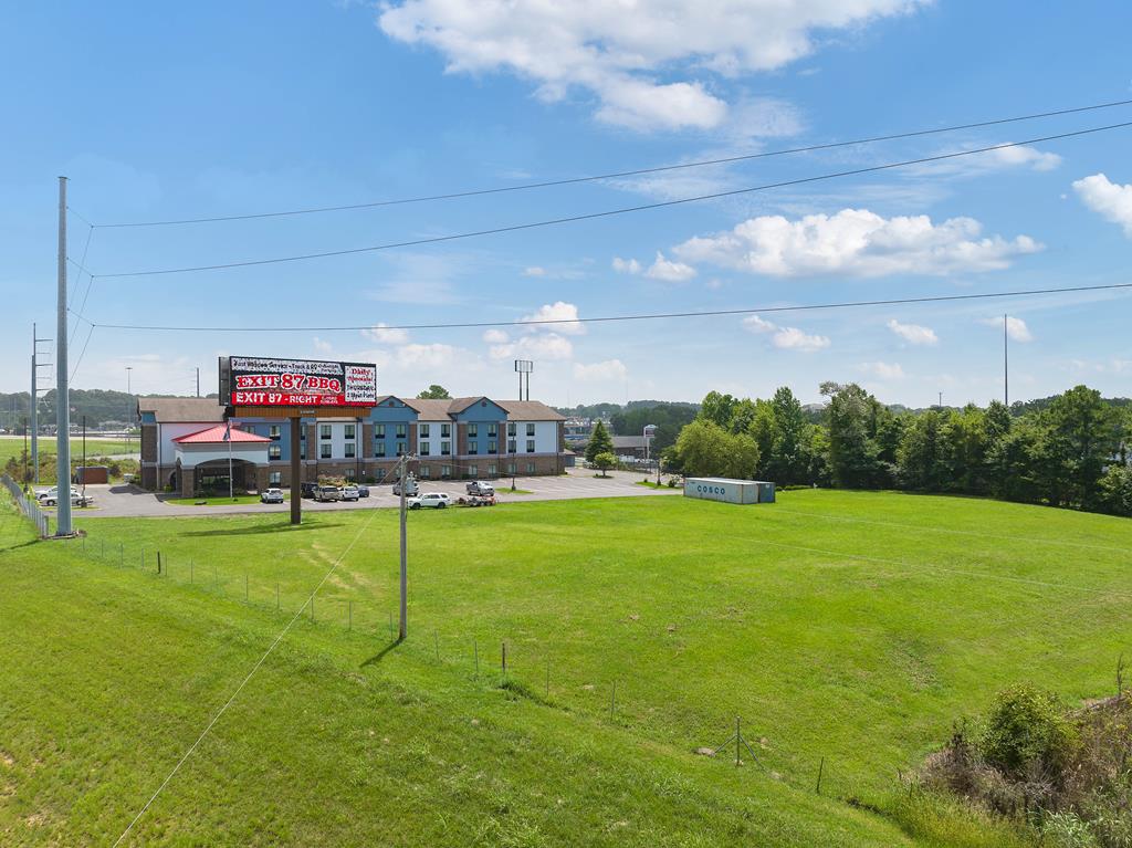 Listing Photo 132925
